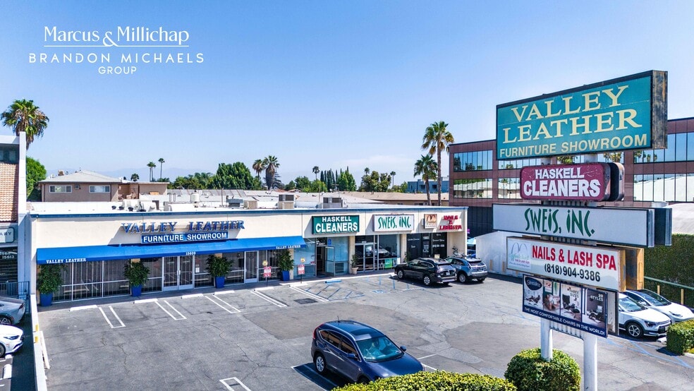 More Photos Of 15603-15607 Ventura Blvd, Encino General Retail For Sale