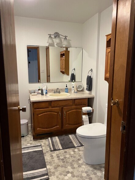 More Photos Of 112 McPherson St, Crawford Restaurant For Sale
