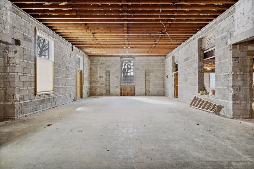 More Photos Of 1671 Summit Ave, Saint Paul Religious Facility For Sale