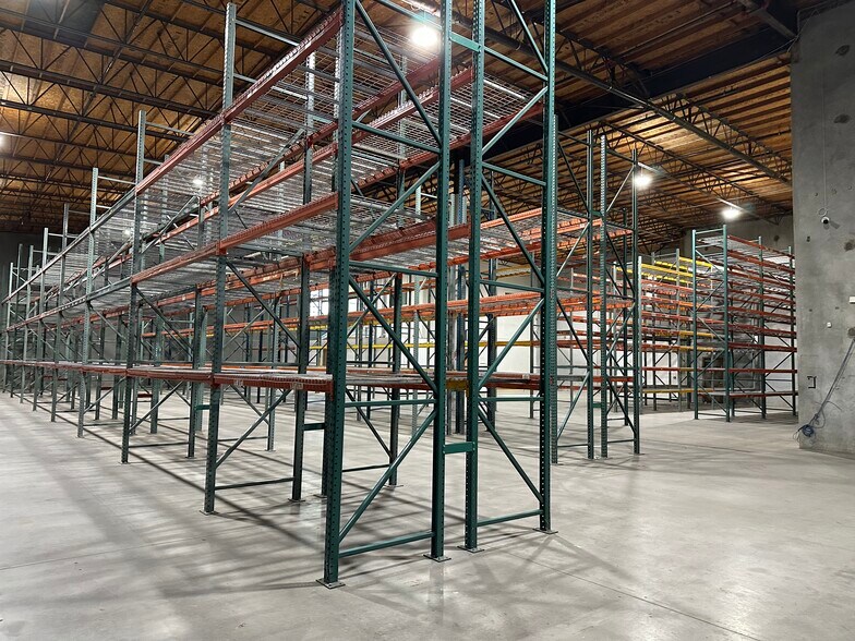 More Photos Of 26475 Summit Cir, Santa Clarita Warehouse For Lease