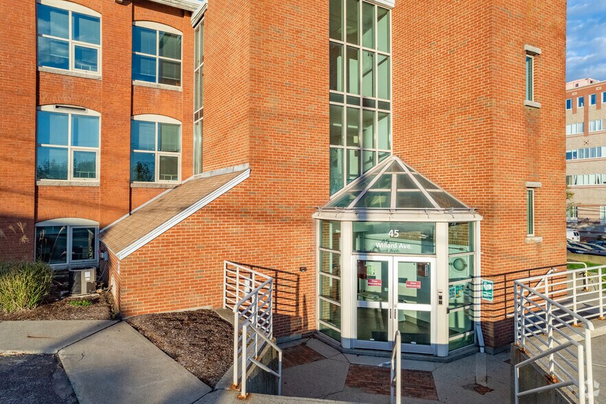 More Photos Of 45 Willard Ave, Providence Medical For Sale