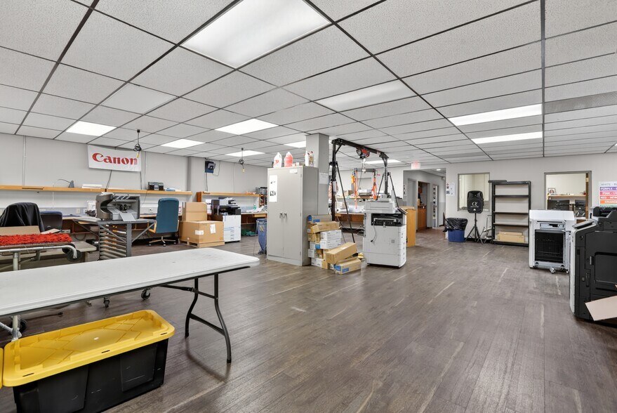 More Photos Of 819 Central Ave, Great Falls Office For Sale