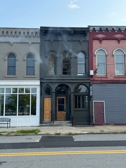 Primary Photo Of 428 Pennsylvania Ave W, Warren Storefront For Lease