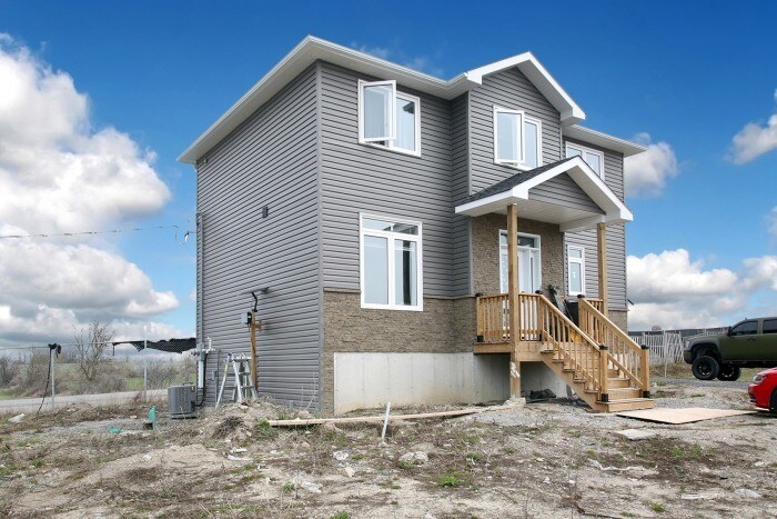More Photos Of 15550 Simcoe St, Cannington Auto Salvage Facility For Sale