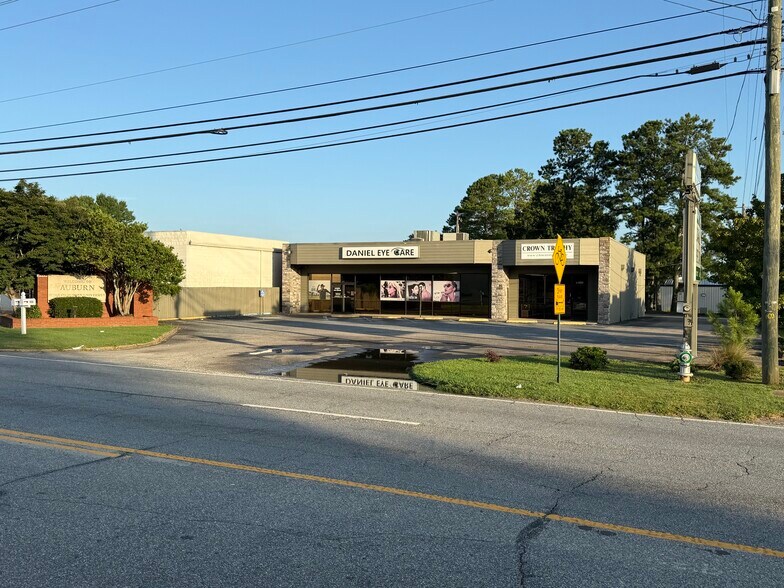 More Photos Of 1955 Opelika Rd, Auburn Storefront For Sale