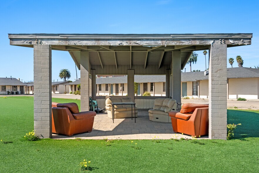 More Photos Of 1324 Broadway, Santa Maria Dormitory For Lease