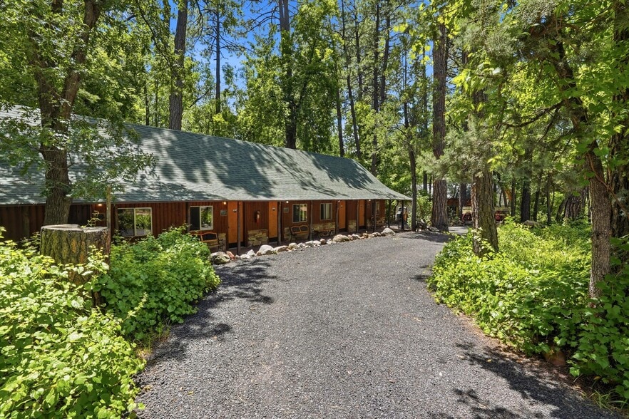 More Photos Of 1355 E Christopher Creek Loop, Payson Hotel For Sale
