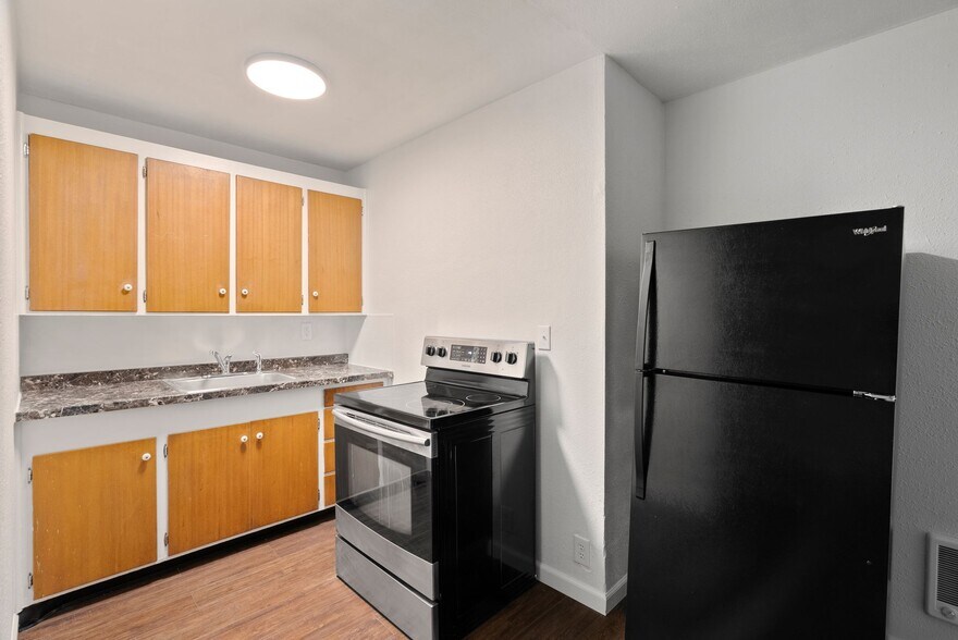 More Photos Of 901 S Lincoln St, Spokane Multifamily For Sale
