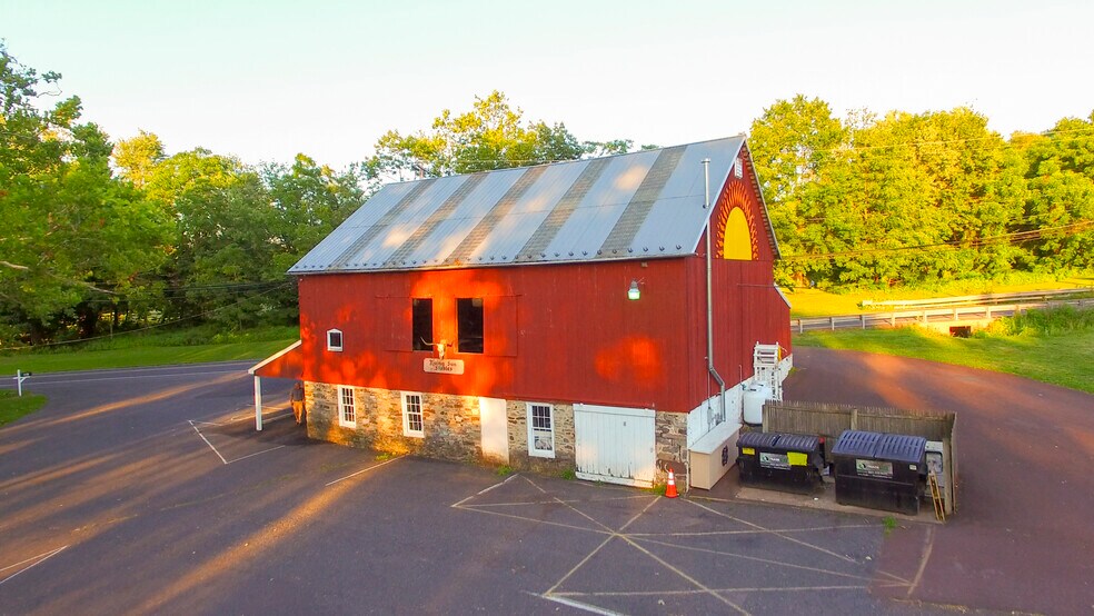 More Photos Of 898 Allentown Rd, Telford Restaurant For Sale