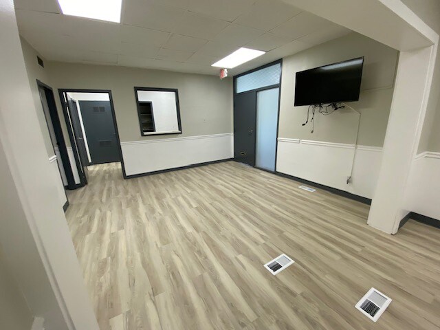More Photos Of 3165 Myrtle Ave, Granite City Medical For Lease