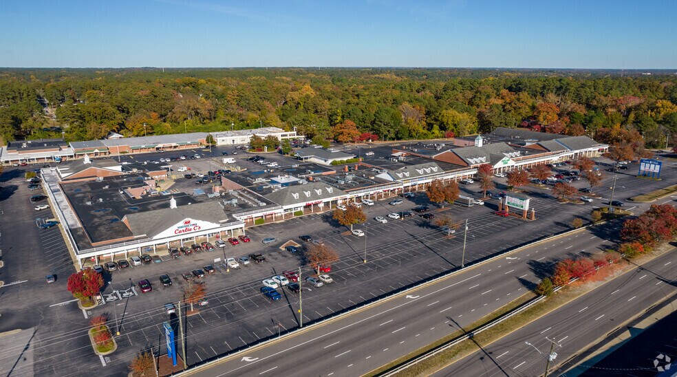 More Photos Of 2620-2738 Bragg Blvd, Fayetteville Unknown For Lease