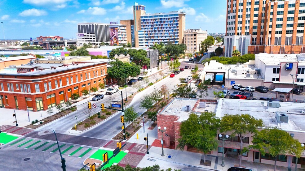 More Photos Of 717 Dolorosa St, San Antonio Office For Lease