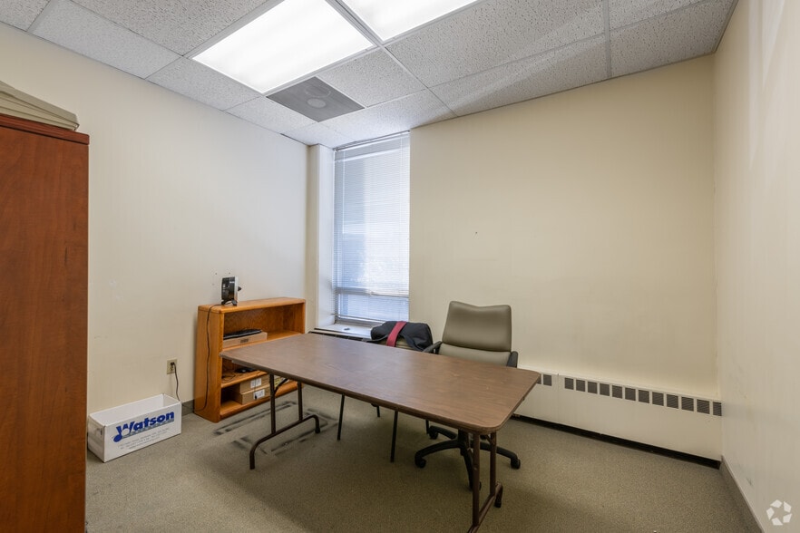 More Photos Of 1 Washington St, Wellesley Medical For Lease