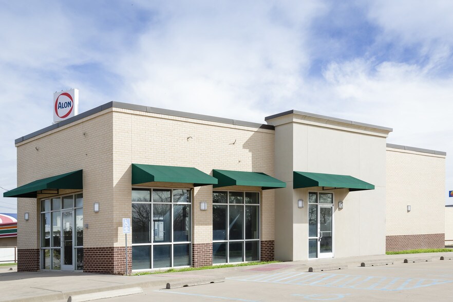 More Photos Of 2009 Maurine St, Wichita Falls Convenience Store For Sale