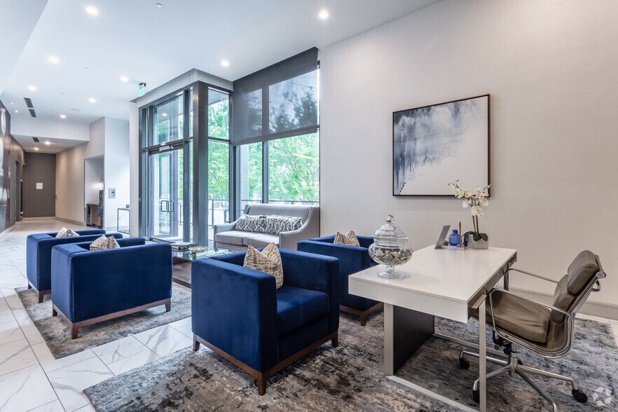 More Photos Of 3200 McKinney Ave, Dallas Multifamily For Sale