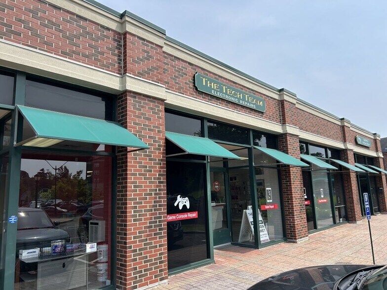 More Photos Of 1180-1236 Main St, Branford Unknown For Lease