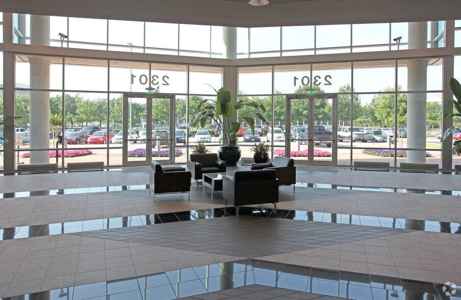 More Photos Of 2301 W Plano Pky, Plano Office For Lease