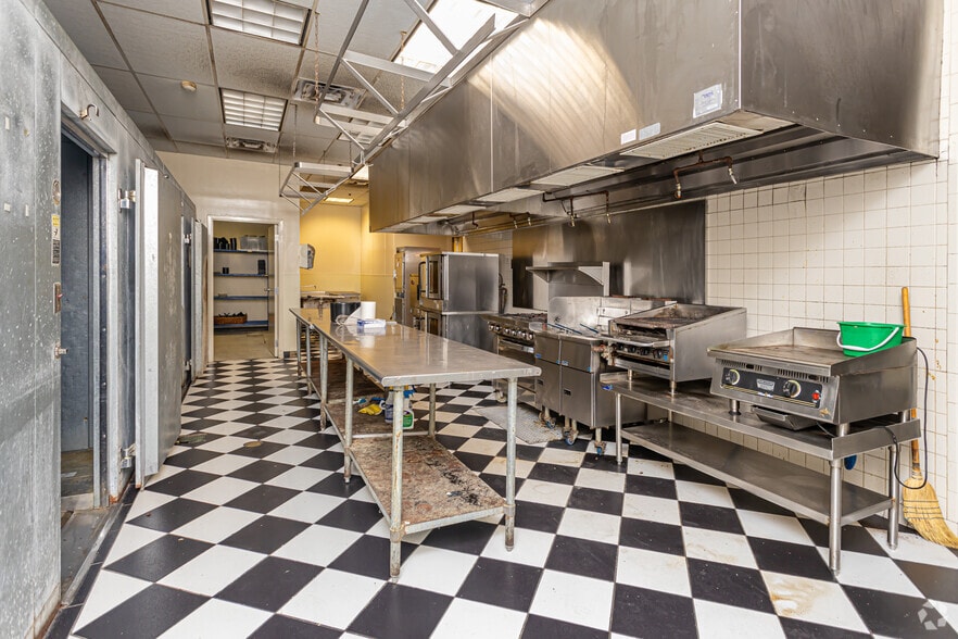 More Photos Of 3455 Hwy 80 W, Jackson Light Distribution For Sale