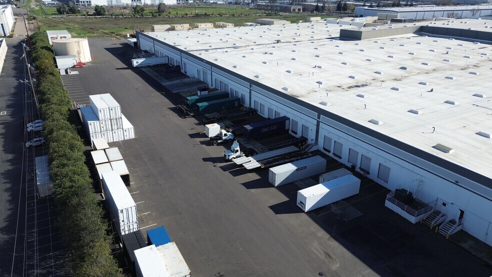 More Photos Of 17100 S Harlan Rd, Lathrop Manufacturing For Lease