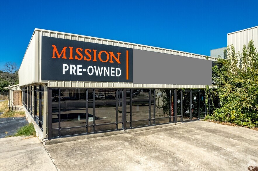 More Photos Of 9907 San Pedro Ave, San Antonio Auto Dealership For Sale