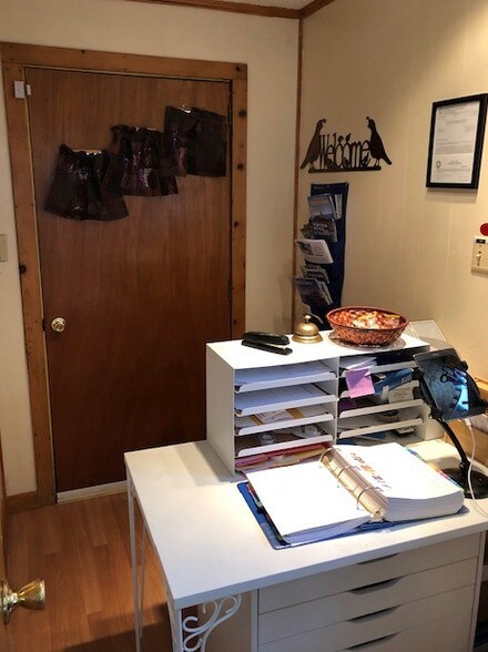 More Photos Of 106833 US Highway 395, Coleville Hotel For Sale