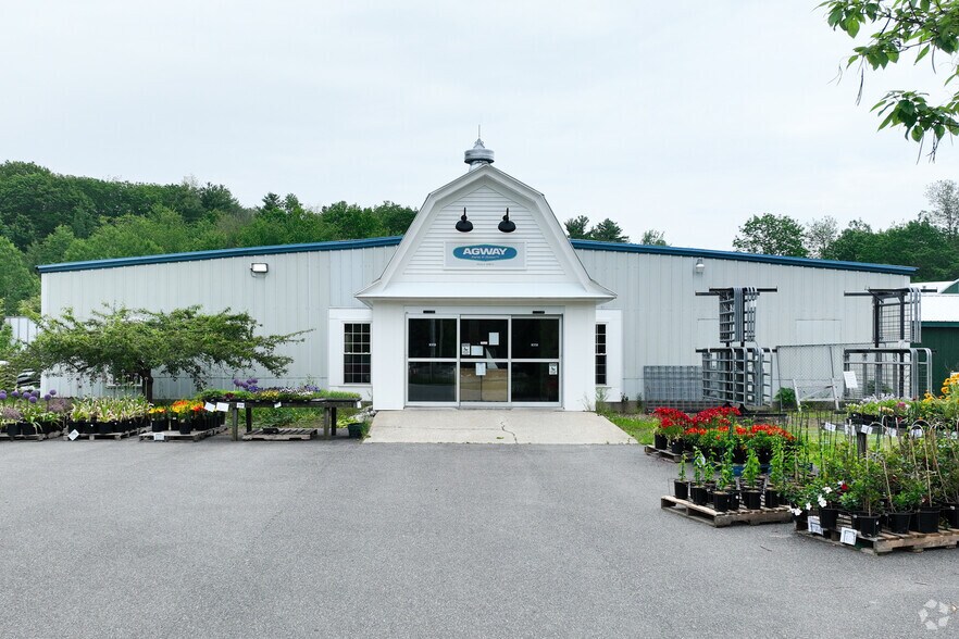 More Photos Of 670 Route 111, Arundel Garden Center For Sale