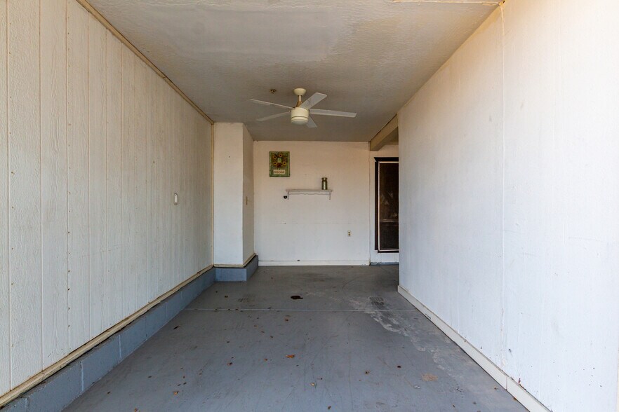 More Photos Of 10227 N 56th Dr, Glendale Assisted Living For Sale