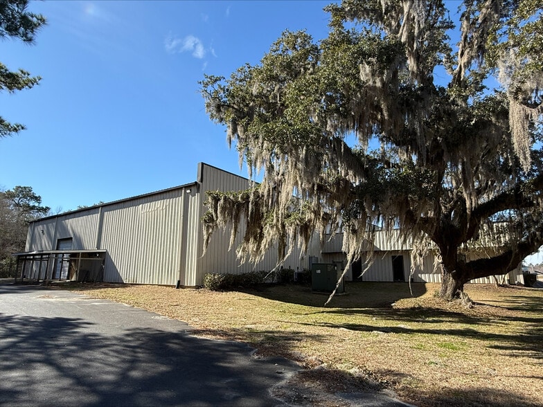 More Photos Of 1410 Highway 9 E, Longs Warehouse For Lease