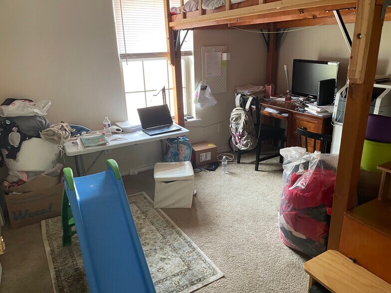 More Photos Of 902 Azalea Ct, College Station Apartments For Sale