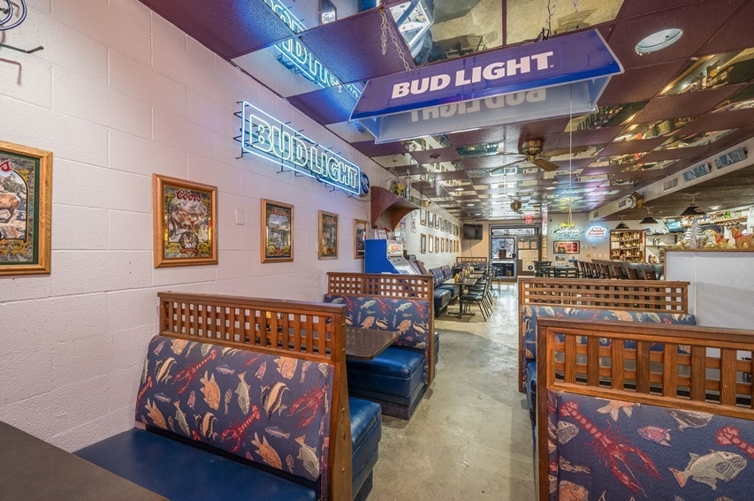 More Photos Of 236 E Maine St, Amboy Specialty For Sale