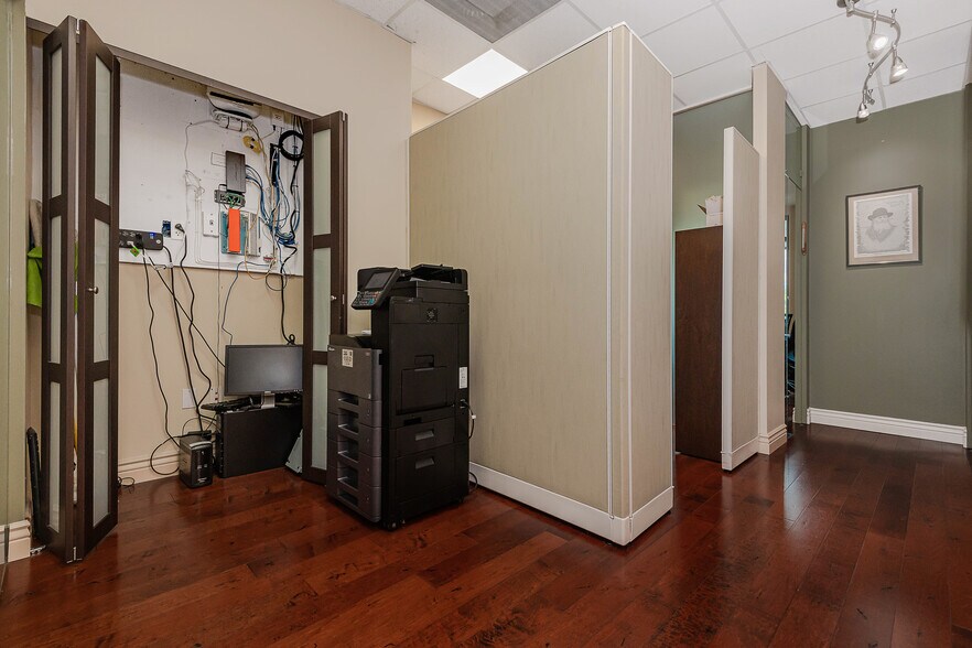 More Photos Of 5599 S University Dr, Davie Loft Creative Space For Sale