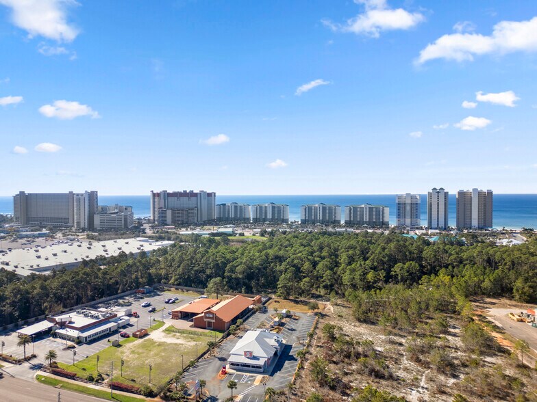 More Photos Of 10031 Hutchison Blvd, Panama City Beach Restaurant For Sale