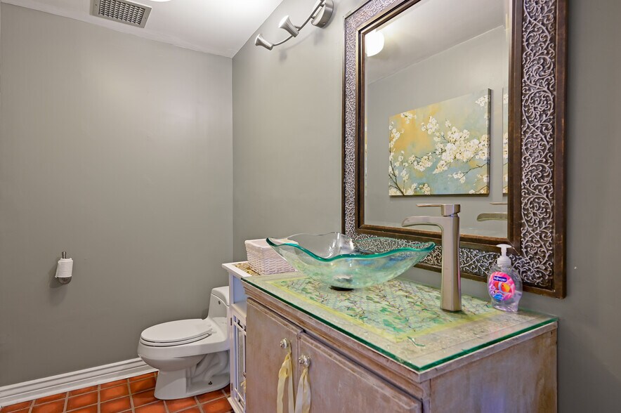 More Photos Of 200 W De Vargas St, Santa Fe Office For Sale