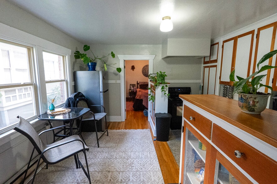 More Photos Of , Tacoma Multifamily For Sale