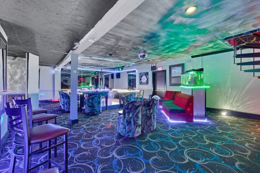 More Photos Of 205 Snyders Corner Rd, Wynantskill Lodge Meeting Hall For Sale