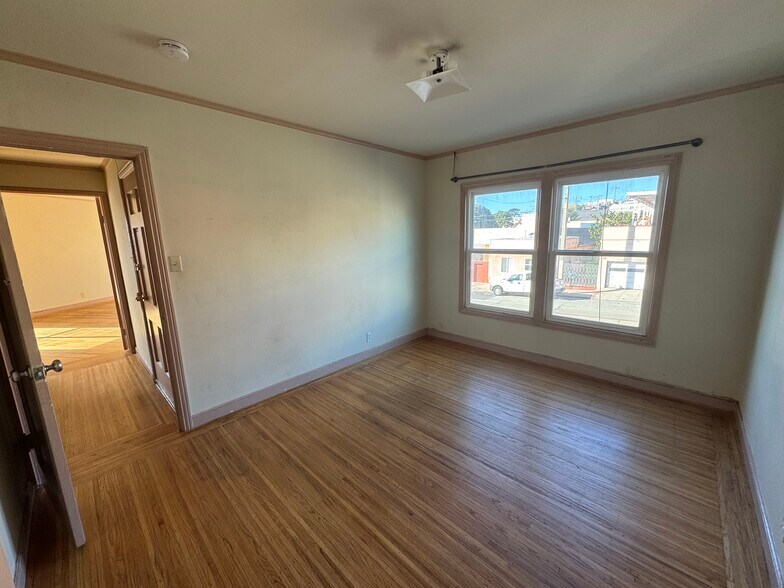 More Photos Of 729-731 Randolph St, San Francisco Storefront Retail Residential For Sale