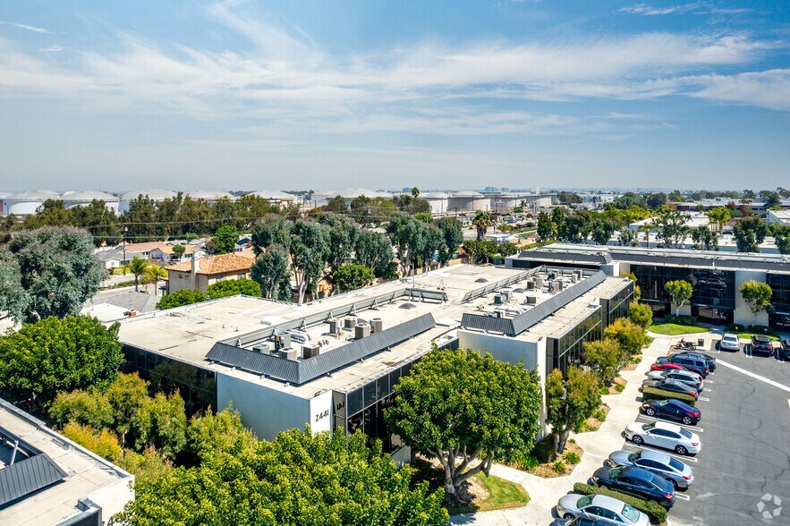 More Photos Of 350 S Crenshaw Blvd, Torrance Unknown For Lease