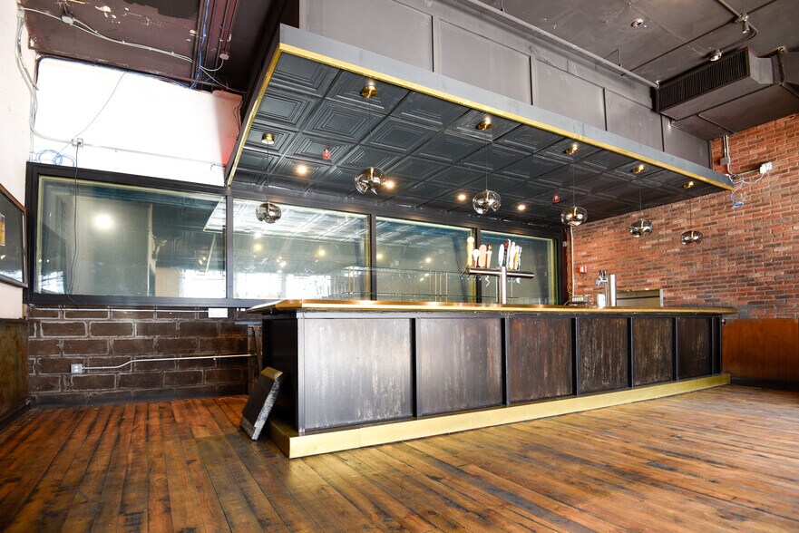 More Photos Of 361 Metropolitan Ave, Brooklyn General Retail For Lease