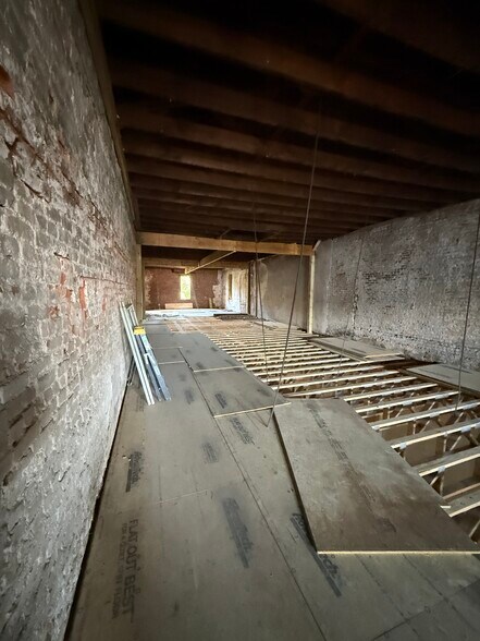 More Photos Of 110 S 8th St, Opelika Restaurant For Lease