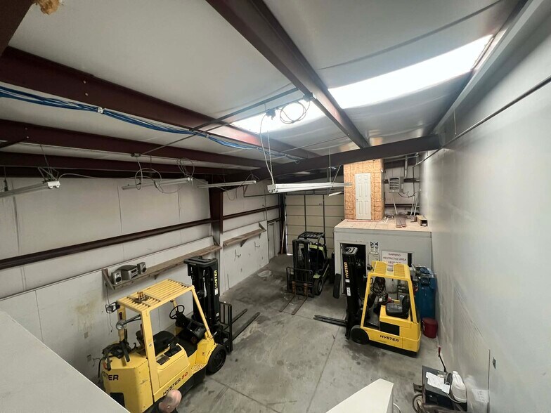 More Photos Of 2888 Commerce Way, Ogden Warehouse For Lease