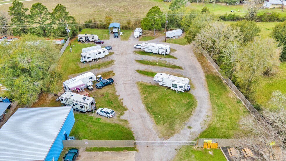 More Photos Of 3685 Highway 19, Huntsville Storefront Retail Residential For Sale