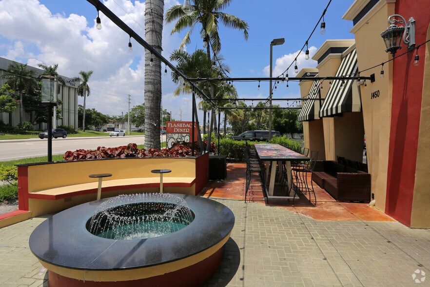 More Photos Of 1424-1450 N Federal Hwy, Boca Raton Restaurant For Sale