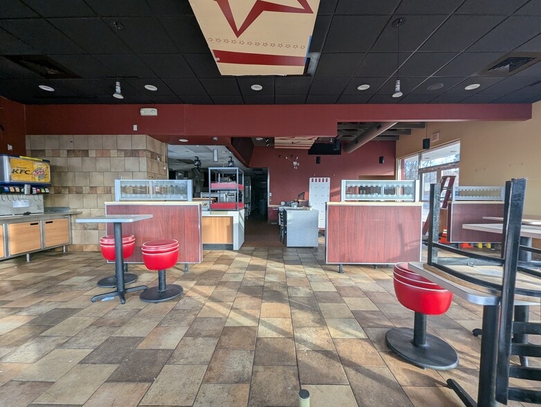 More Photos Of 2231 W Glen Ave, Peoria Fast Food For Sale