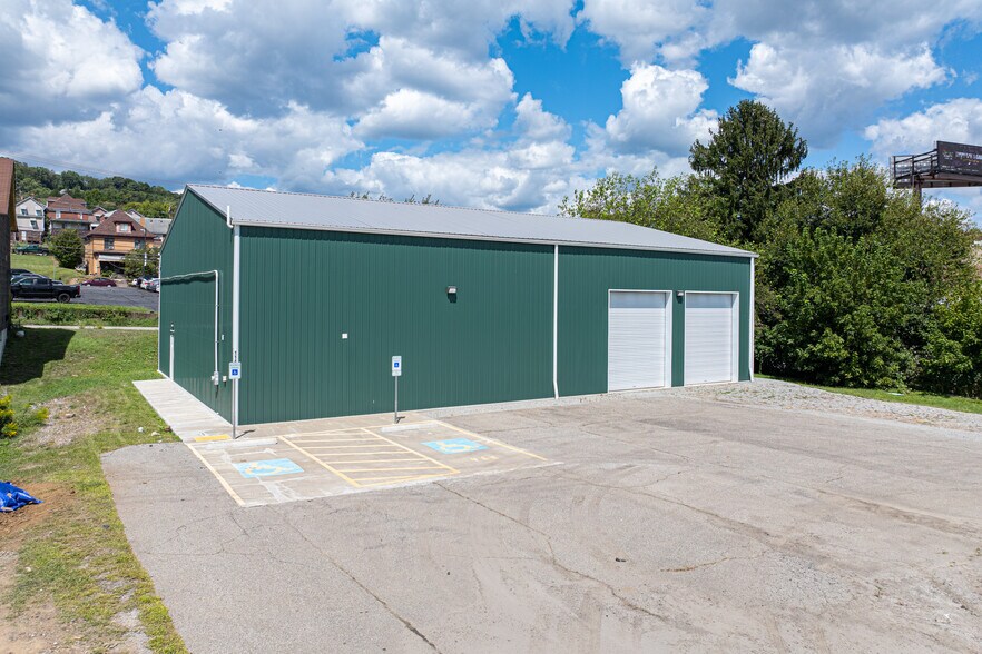 Primary Photo Of 114 W 6th Ave, Tarentum Warehouse For Sale