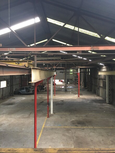 More Photos Of 5115 N 47th St, Tampa Industrial For Sale