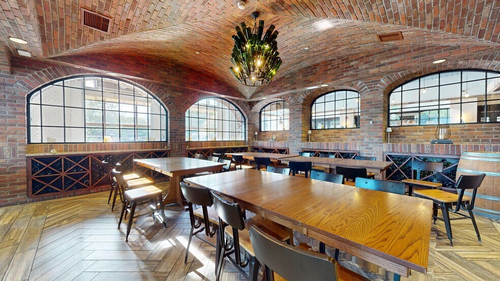 More Photos Of 235 S Cayuga St, Ithaca Specialty For Lease