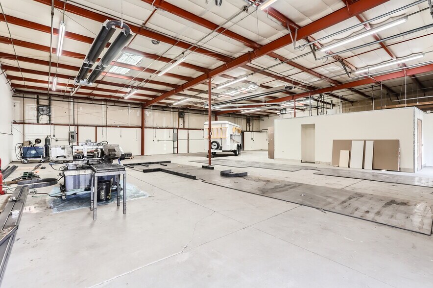 More Photos Of 6025 E 76th Ave, Commerce City Unknown For Lease