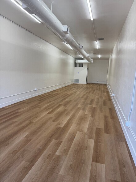 More Photos Of 1526 Park St, Alameda Storefront For Lease
