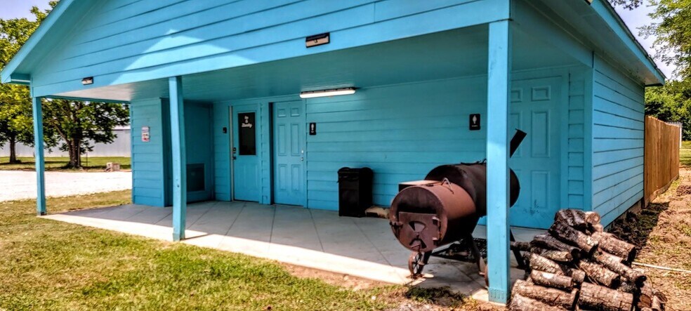 More Photos Of 7315 FM 3126, Livingston Manufactured Housing Mobile Home Park For Sale