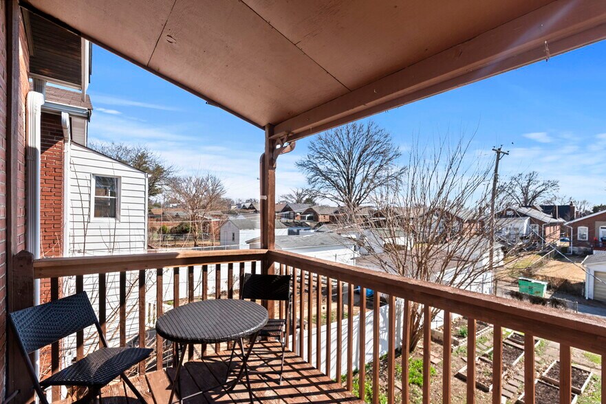 More Photos Of 5510 Lisette Ave, Saint Louis Multifamily For Sale